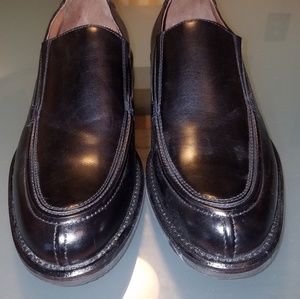 Men shoes   size 7 1/2 medium  brand  new